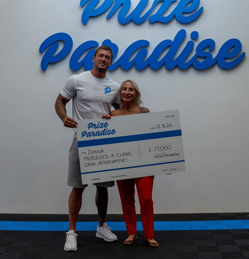 Prize winner visits HQ